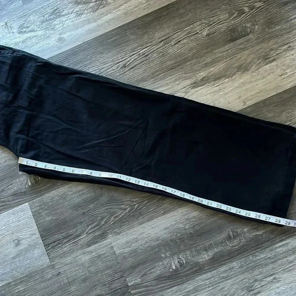 Buck Mason Straight Leg Trouser - Picture 3 of 7